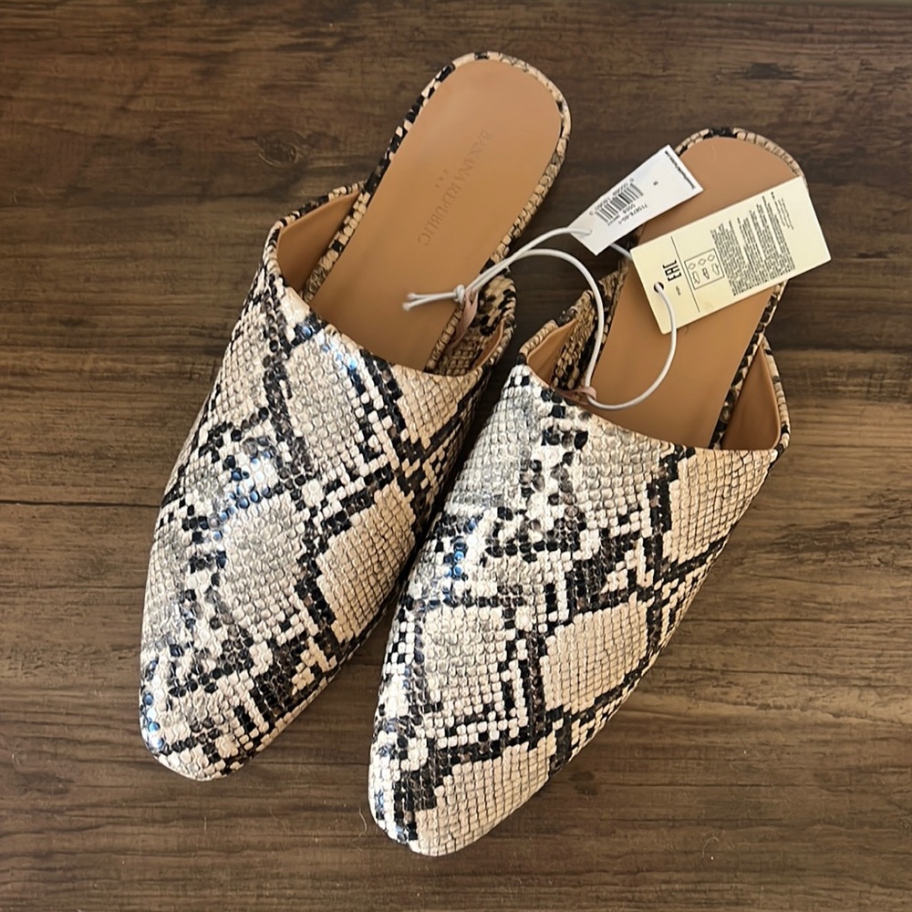 Banana Republic 8